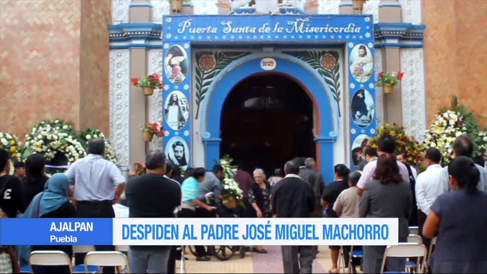 Entierran Padre Jose Miguel Machorro Puebla Familiares Amigo Catedral Metropolitana Ciudad De México