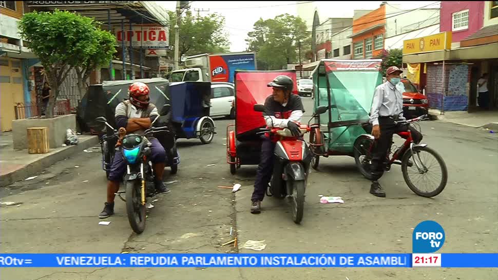 Manifestación de mototaxistas en Delegación Tláhuac