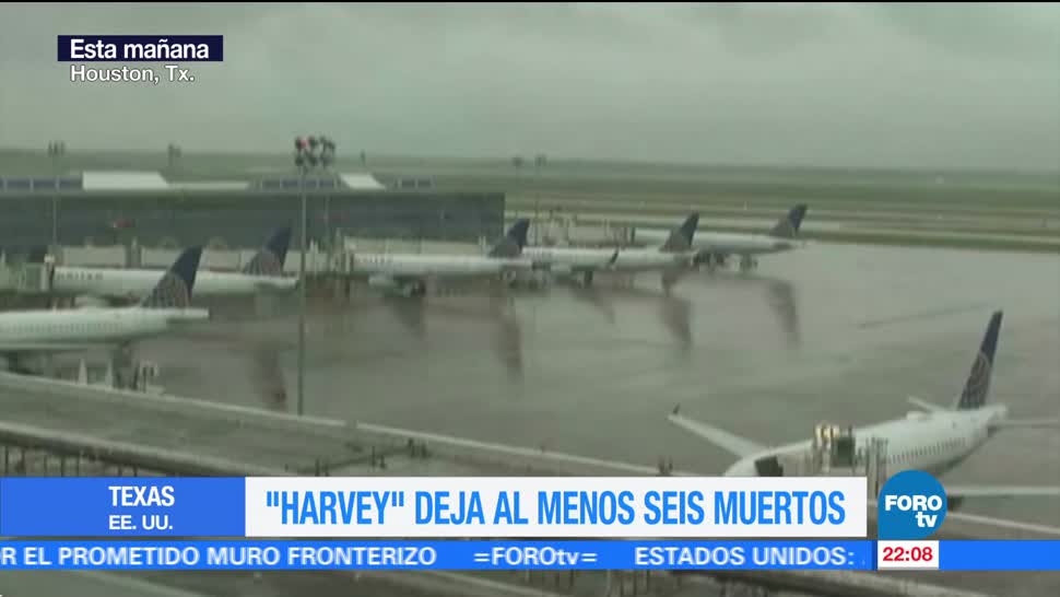 Cierran aeropuertos de Houston por huracán Harvey