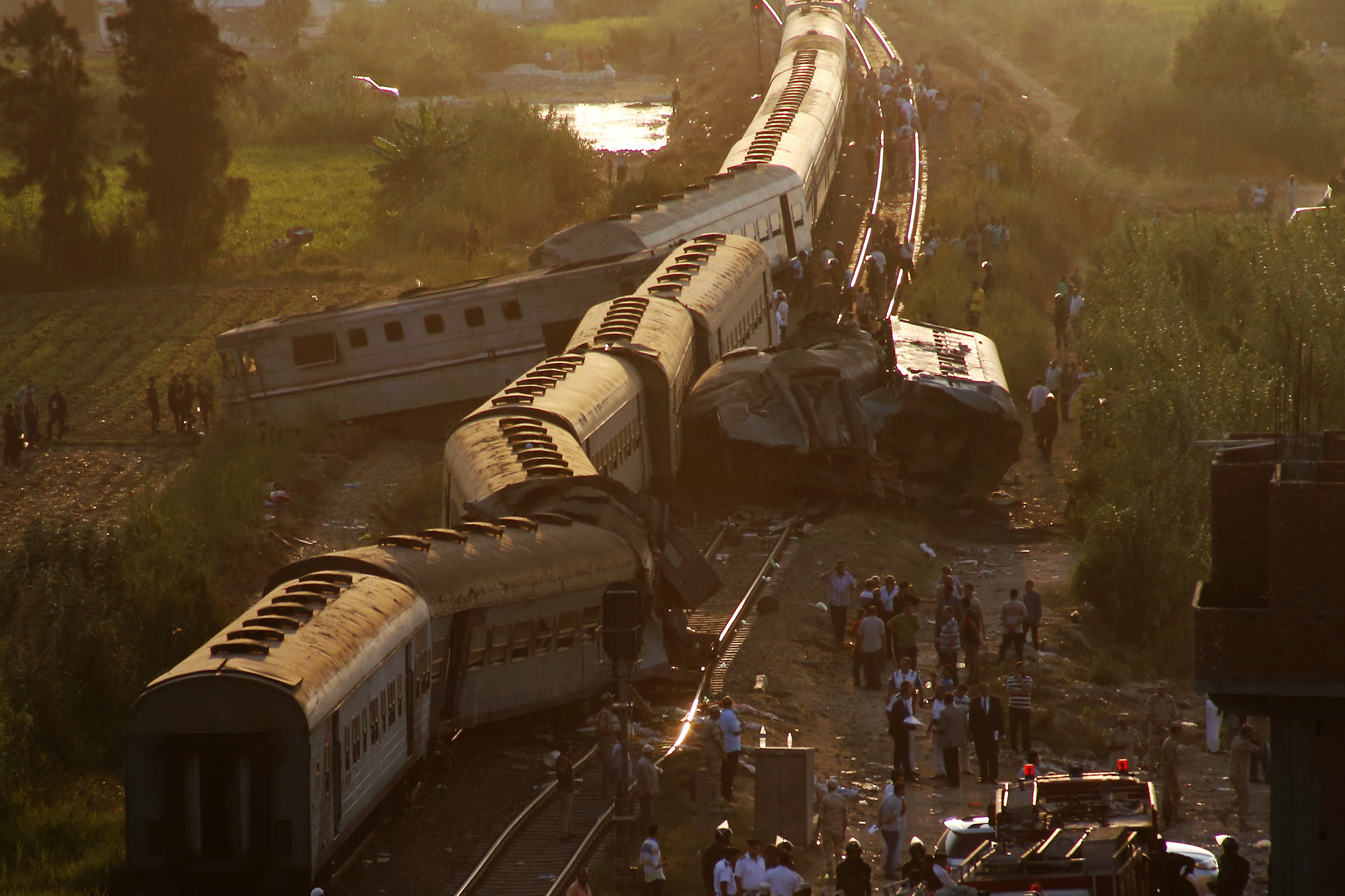 cifra muertos accidente tren egipto sube 49