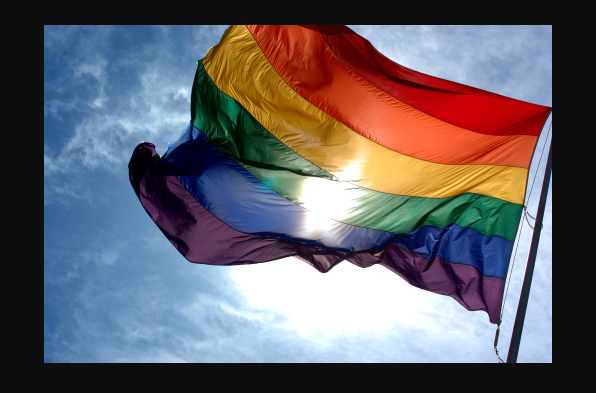 permite rusia bandera gay mundial 2018