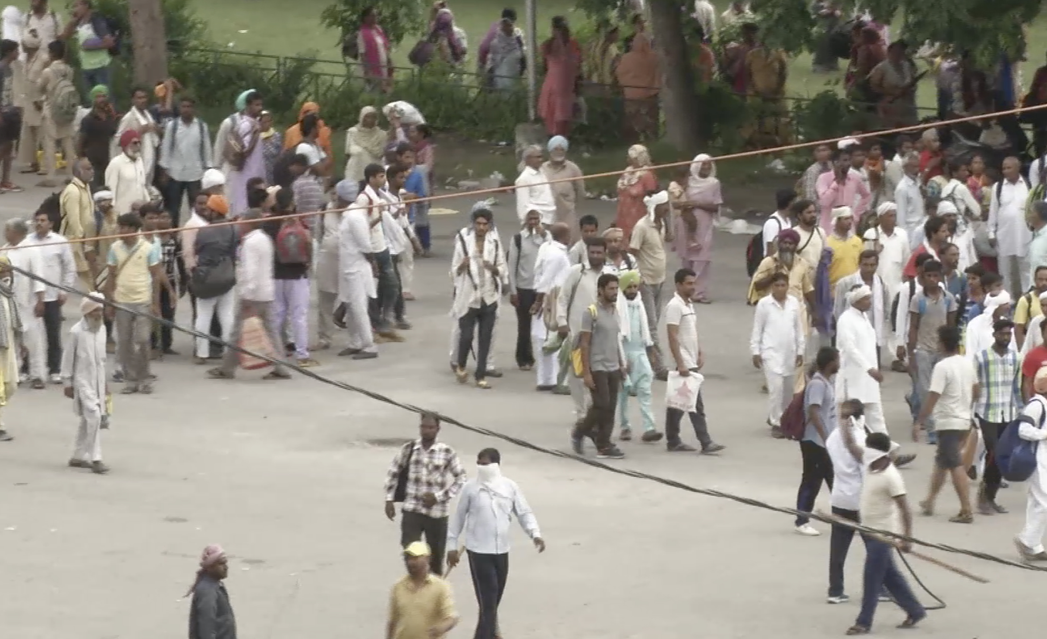 Disturbios en India tras condena de gurú dejan 13 muertos