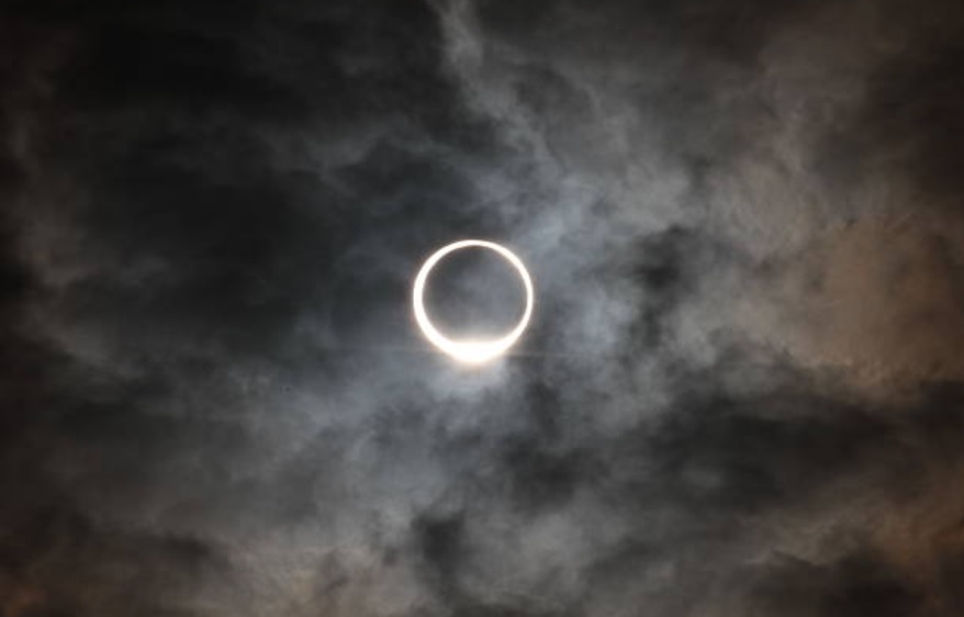 observar eclipse solar equipo adecuado puede provocar ceguera