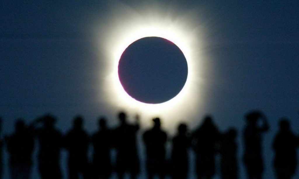  observar eclipse solar equipo adecuado puede provocar ceguera