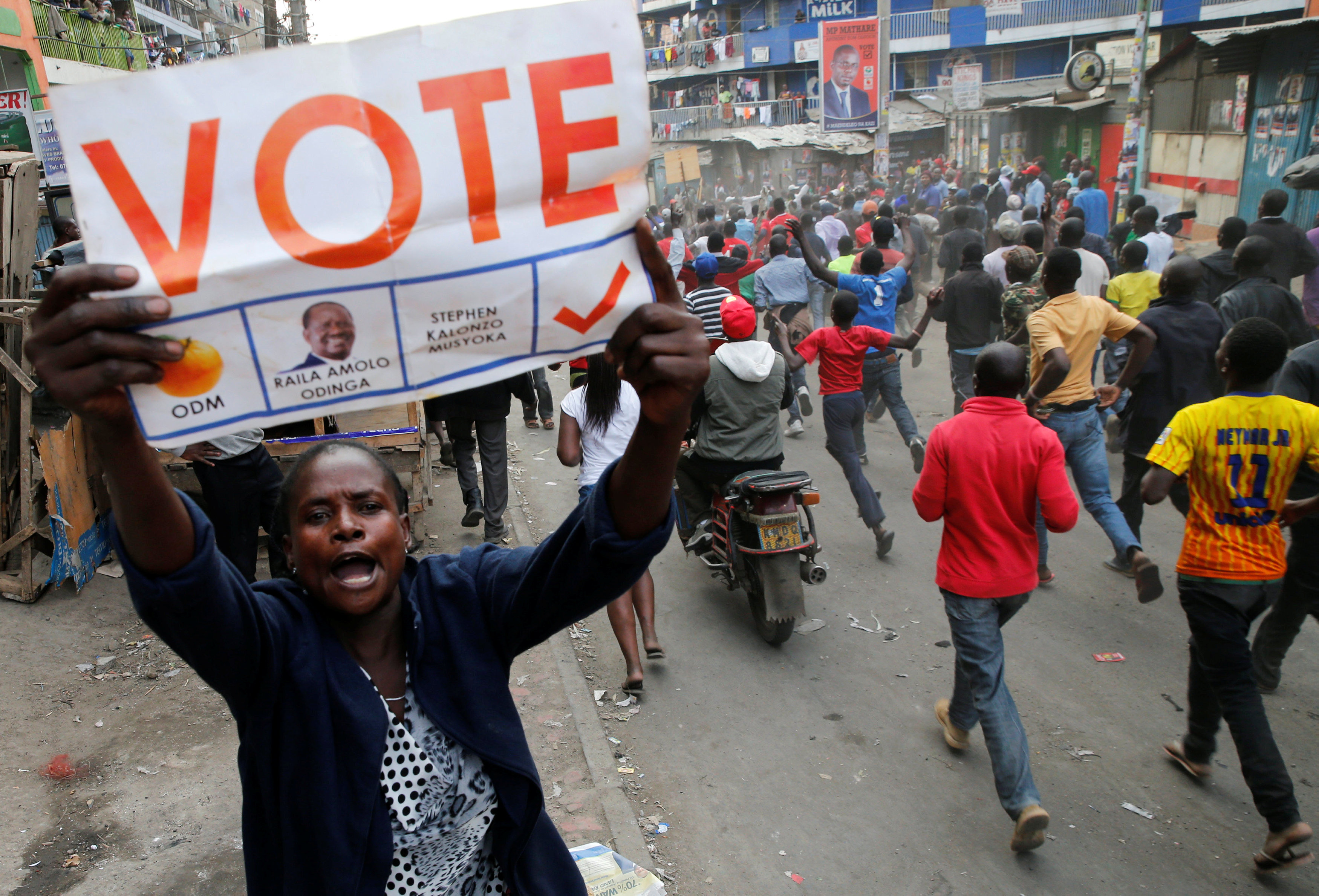 Kenianos esperan resultados definitivos eleccion presidencial