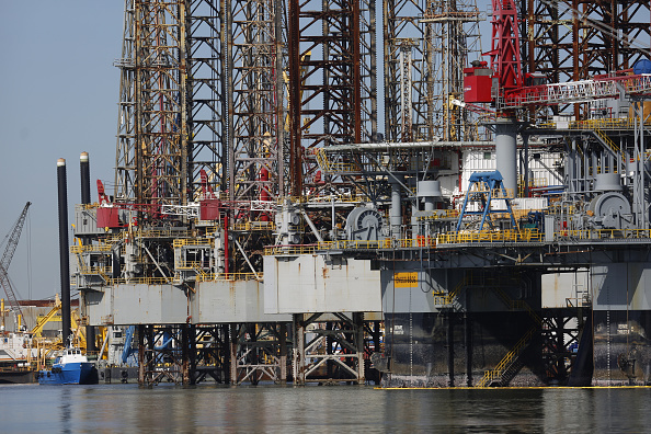 'Harvey' afecta cierta producción de petróleo en Estados Unidos
