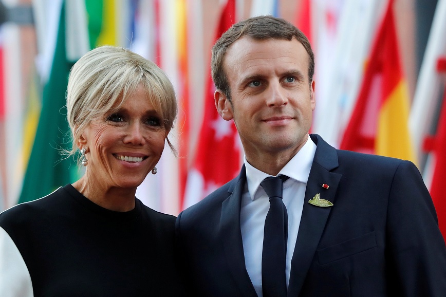 Macron denuncia a paparazzi por acoso durante sus vacaciones en Marsella