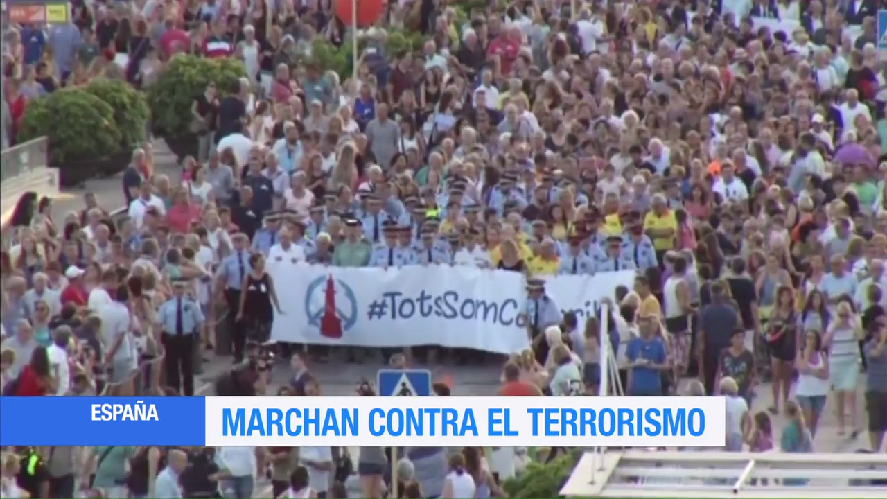Medio millón de personas marchan en Barcelona contra el terrorismoMedio millón de personas marchan en Barcelona contra el terrorismo