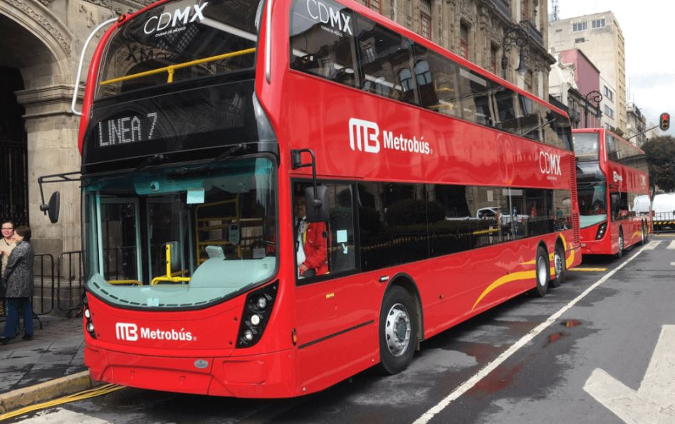 Venta de autobuses de doble piso para CDMX congratula a Theresa May