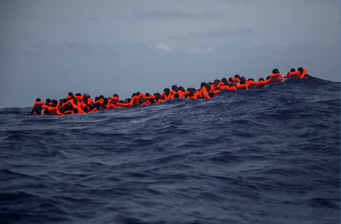 Miles de migrantes africanos intentan llegar diariamente a las costas europeas