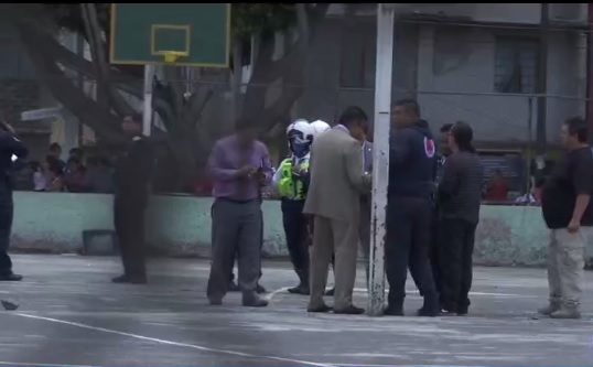 policias investigan asesinato en iztacalco