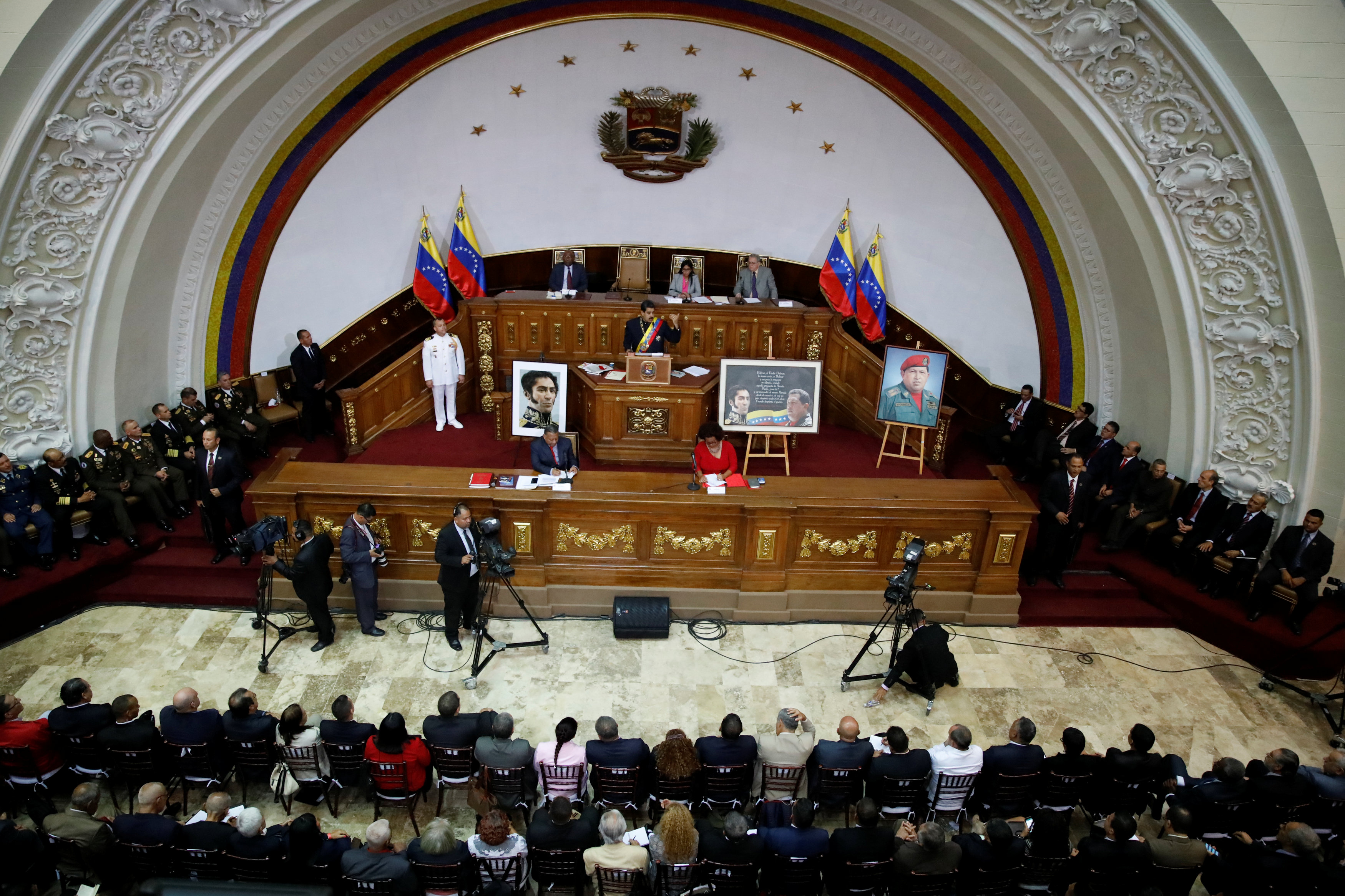 Constituyente venezolana aprueba penas de hasta 20 años por delitos de odio