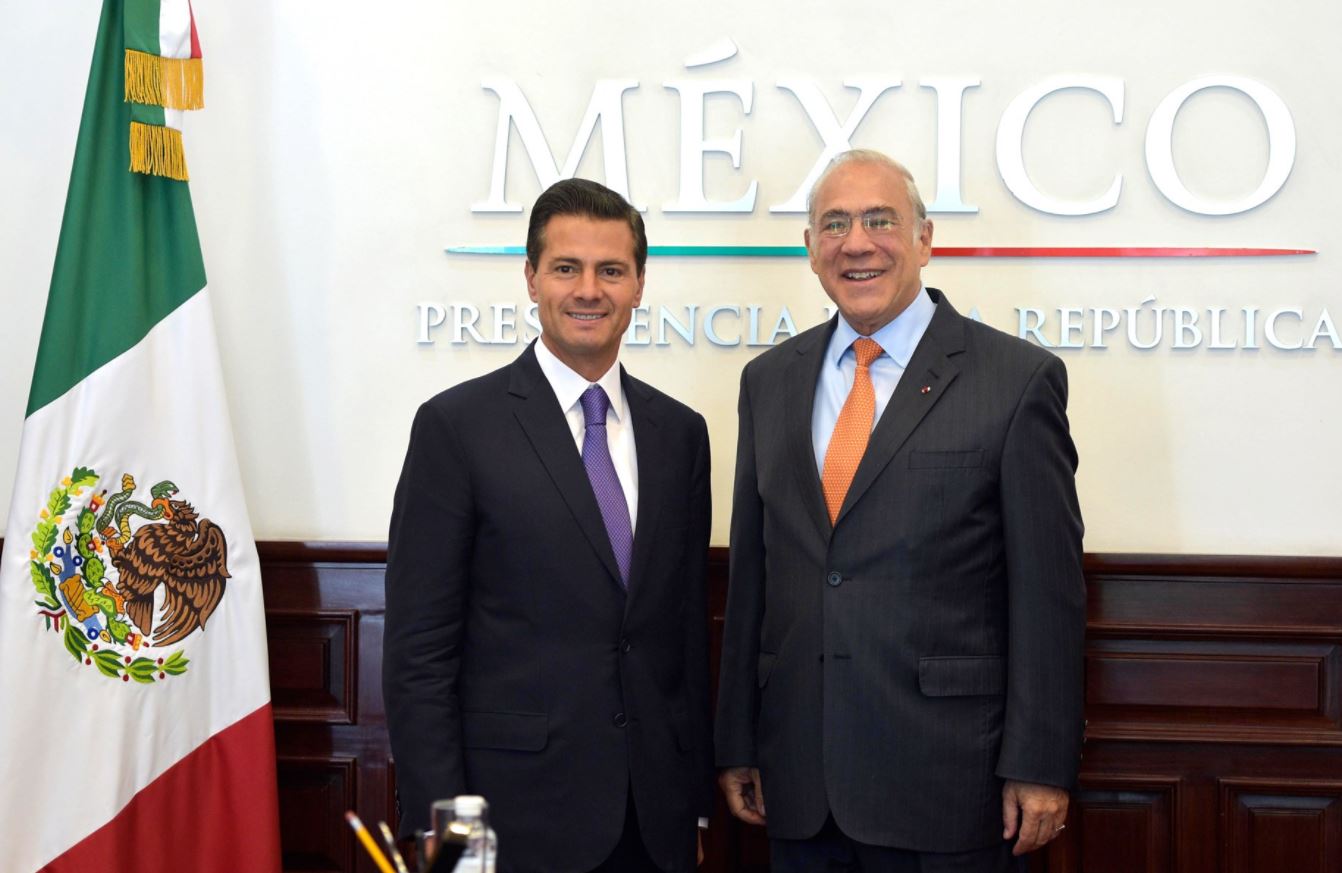 Peña Nieto se reúne con secretario general de la OCDE