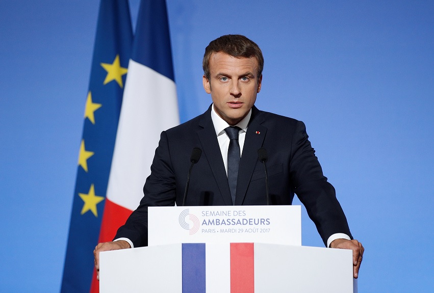 Macron defiende lucha contra el terrorismo en el extranjero como máxima prioridad