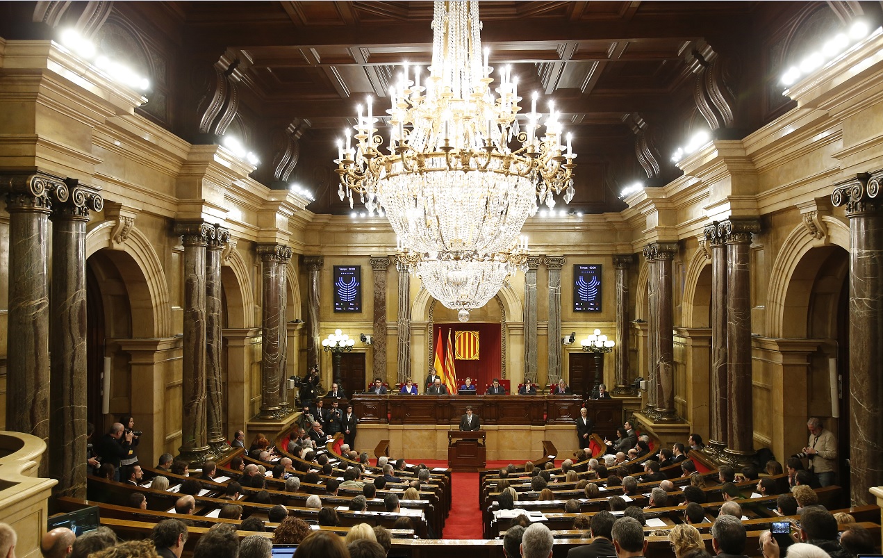 Separatistas catalanes activarán ley para independencia antes de referéndum