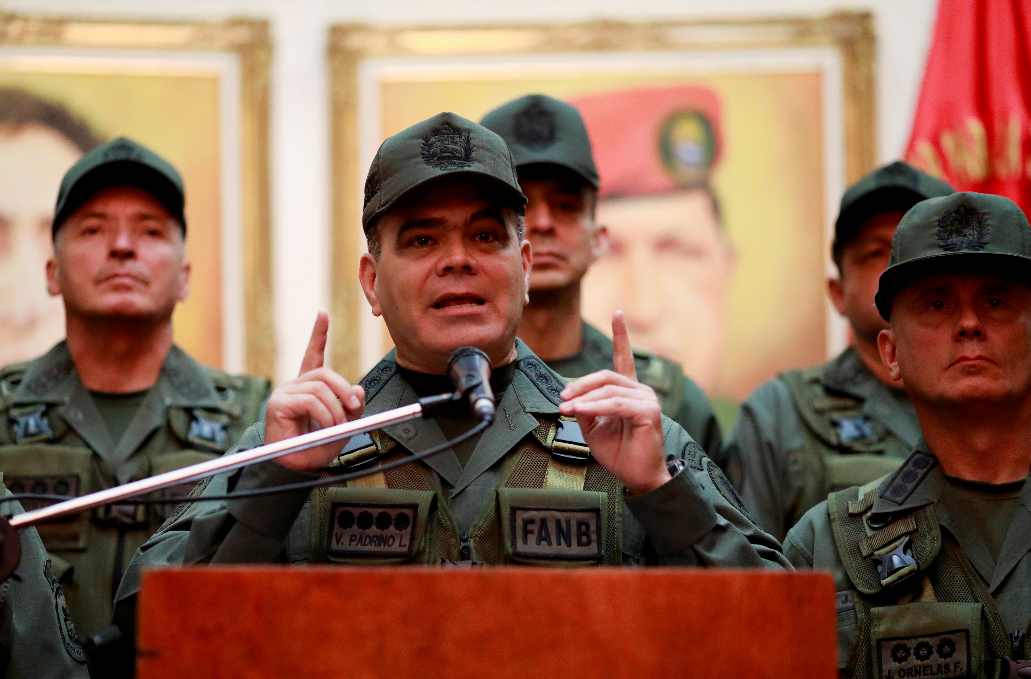 Ejercito venezolano dice que opcion militar es locura Trump