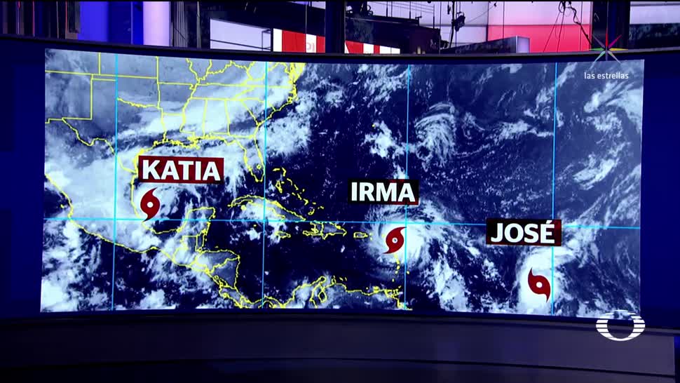 Tres huracanes amenazan en el Atlántico