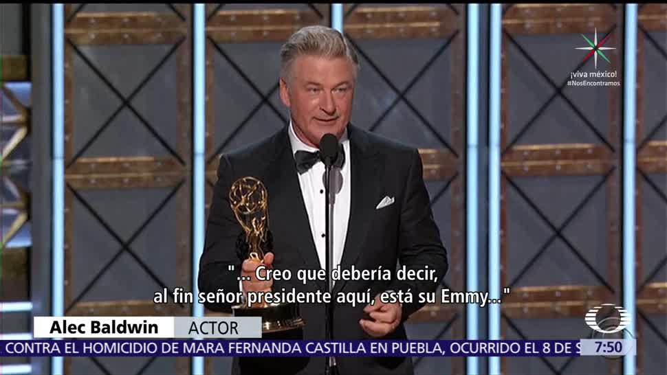 Alec Baldwin dedica premio Emmy al presidente Donald Trump