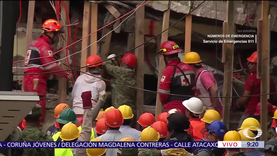 Esperan rescatar a niña atrapada en colegio Enrique Rébsamen de la CDMX