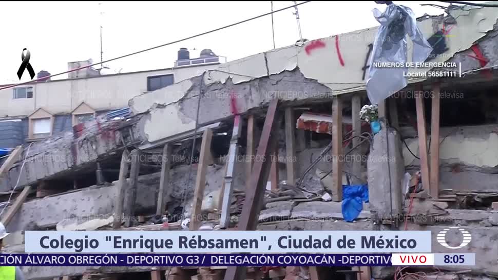 Siguen buscando a familiares de personas atrapadas entre escombros del colegio Rébsamen