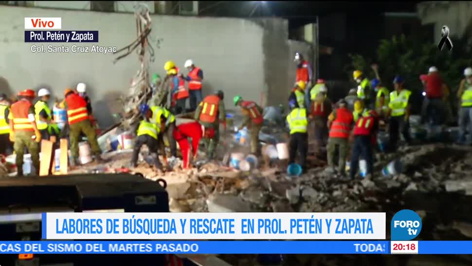 Demuelen losas de edificio que colapsó en Petén y Zapata