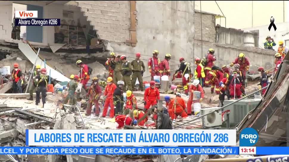 Continúan labores de rescate en Álvaro Obregón número 86