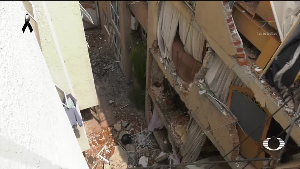 Edificios derrumbados generan daños colaterales