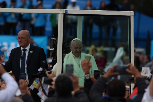 Papa Francisco llega a Medellín para tercera misa campal