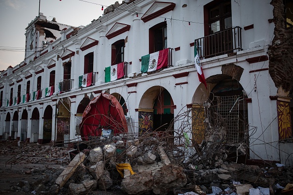 Aumenta a 64 cifra de muertos por sismo de 8.2 grados en México
