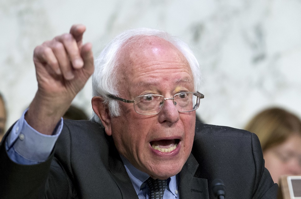 Bernie Sanders propone seguro médico universal en EU