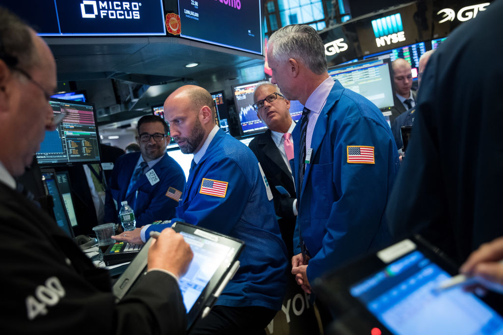 Wall Street cierra mixto y Dow Jones avanza