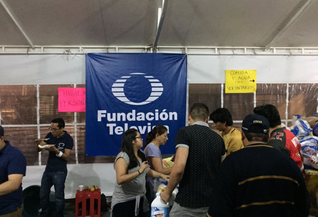 Damnificados por sismo en Morelos reciben toneladas de ayuda