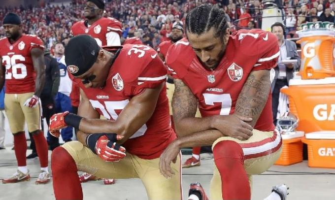 Trump pide despedir jugadores NFL que se hincan himno