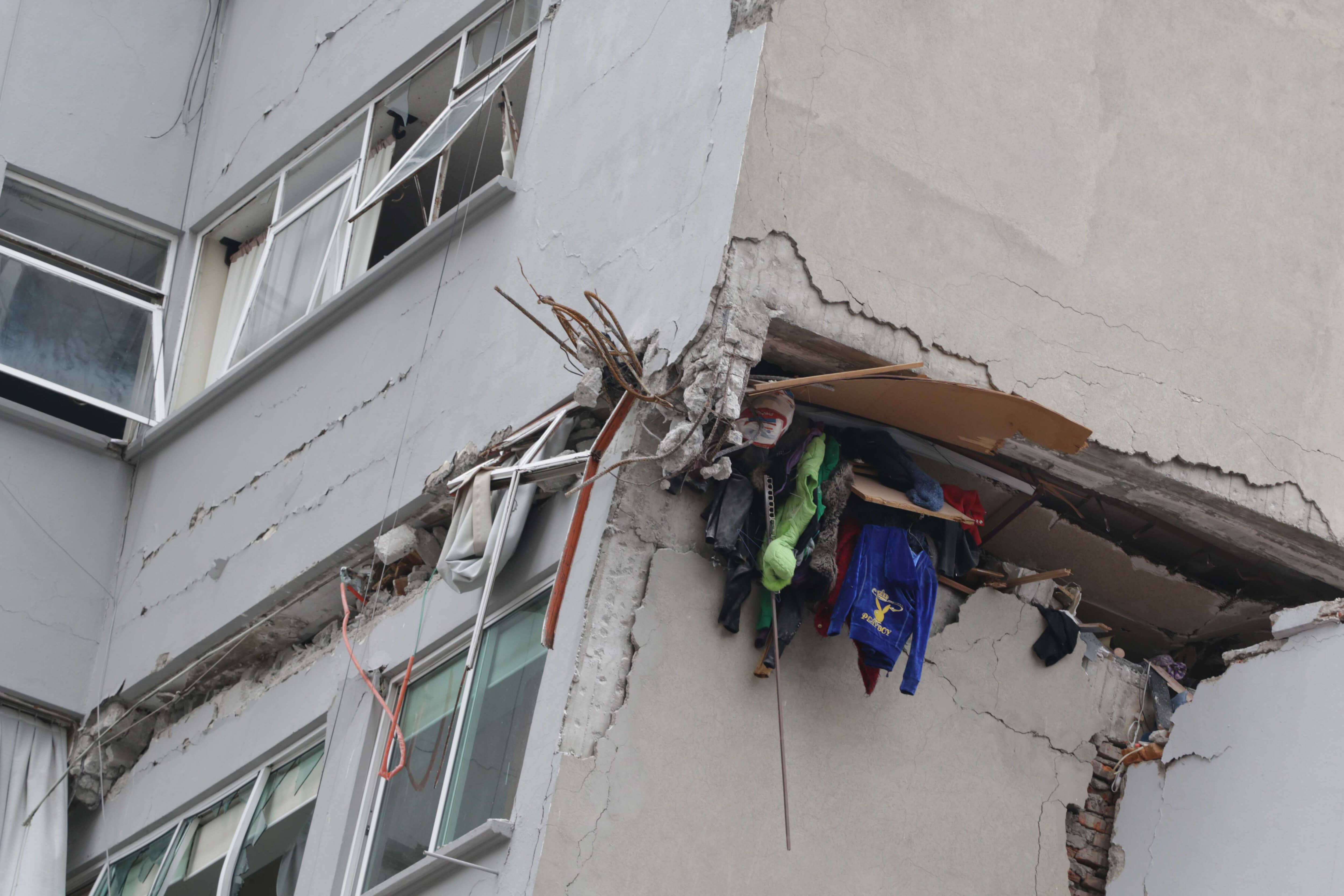 Esquina de un edificio colapsado en CDMX tras sismo del 19 de septiembre
