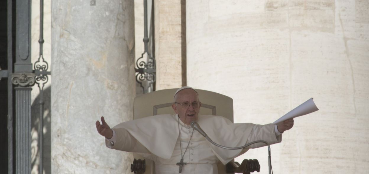 El papa promueve políticas incluyentes para inmigrantes y refugiados