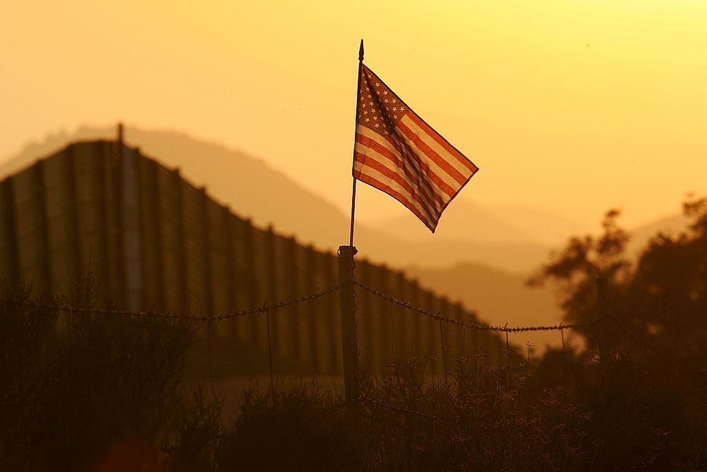 Estados Unidos entrega contratos mas prototipos muro Trump