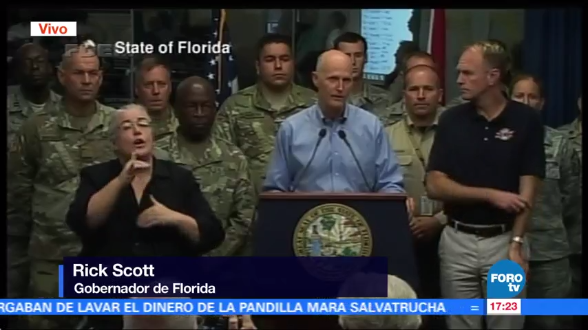 Gobernador de Florida llama a la población a ponerse a salvo