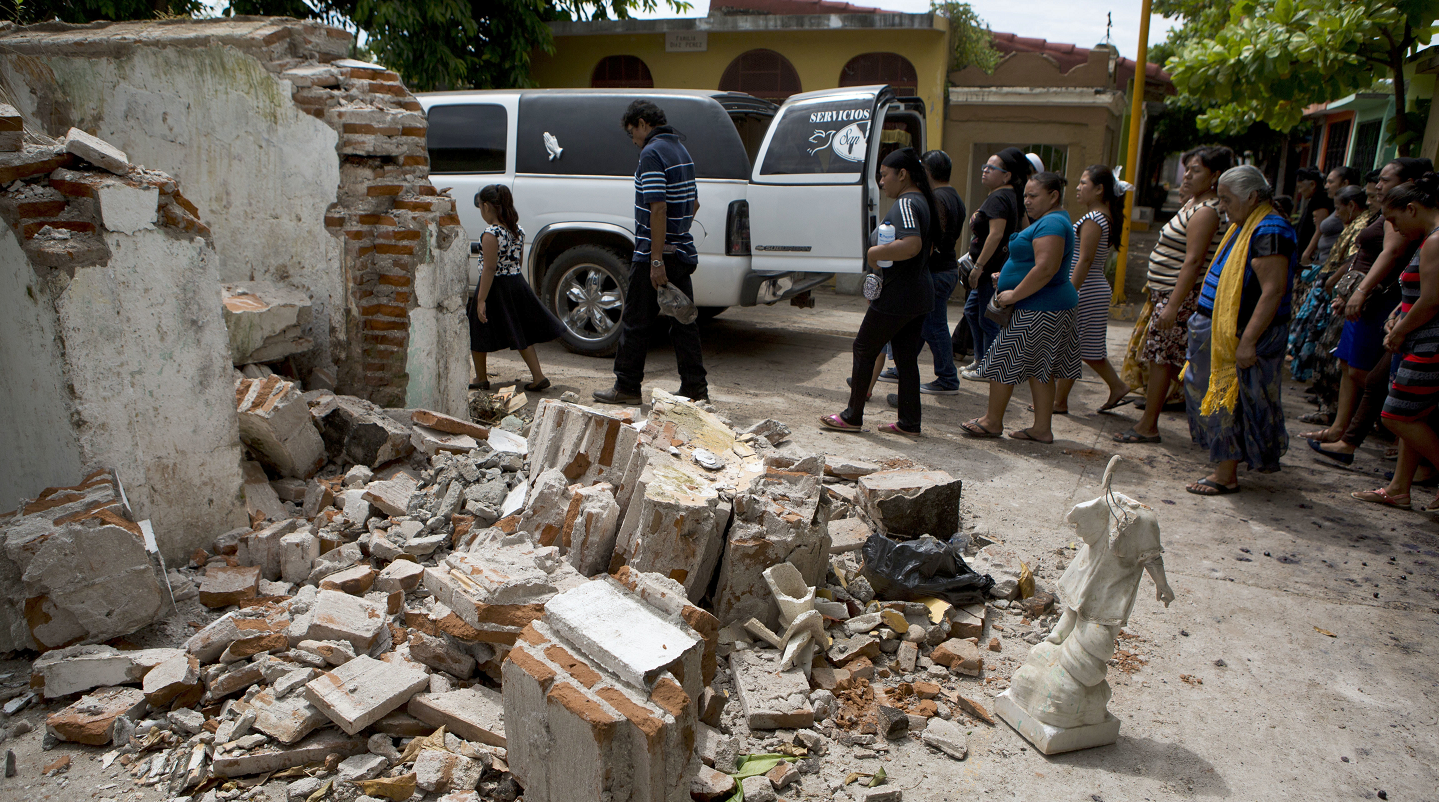 Gobierno propone esquema de autoconstrucción en Oaxaca y Chiapas