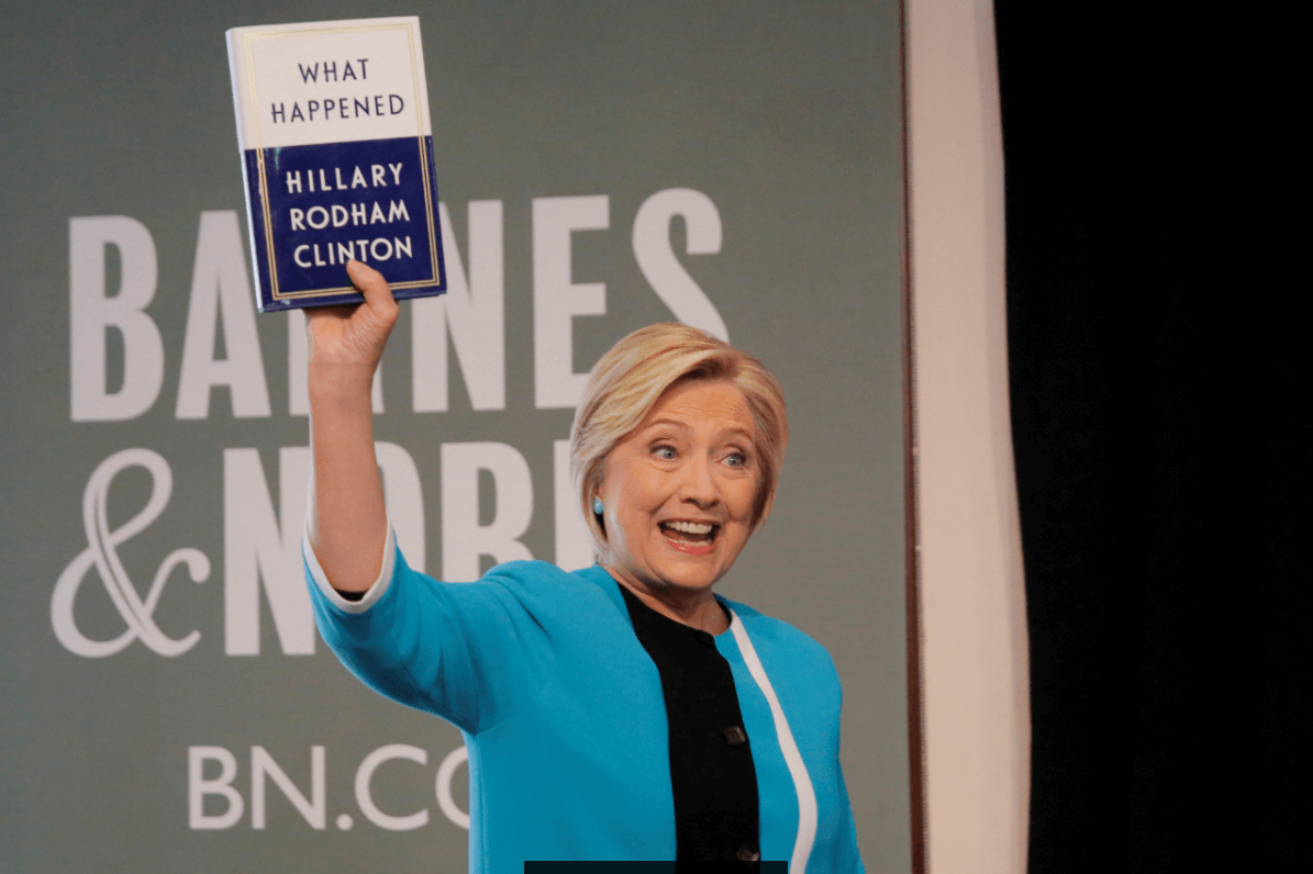 Hillary Clinton durante la presentación de su libro