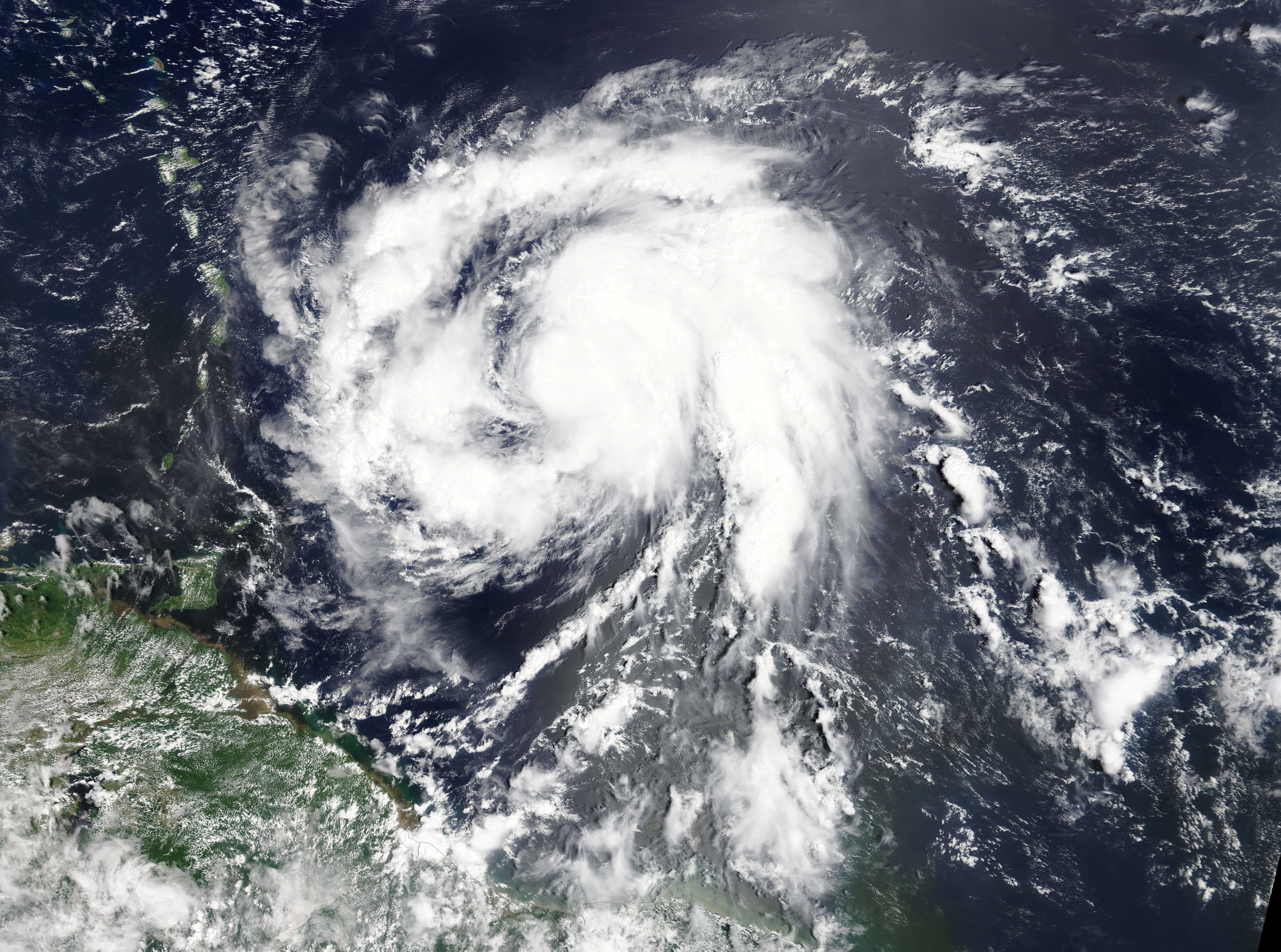 'María' se fortalece a huracán categoría 5 en el Caribe