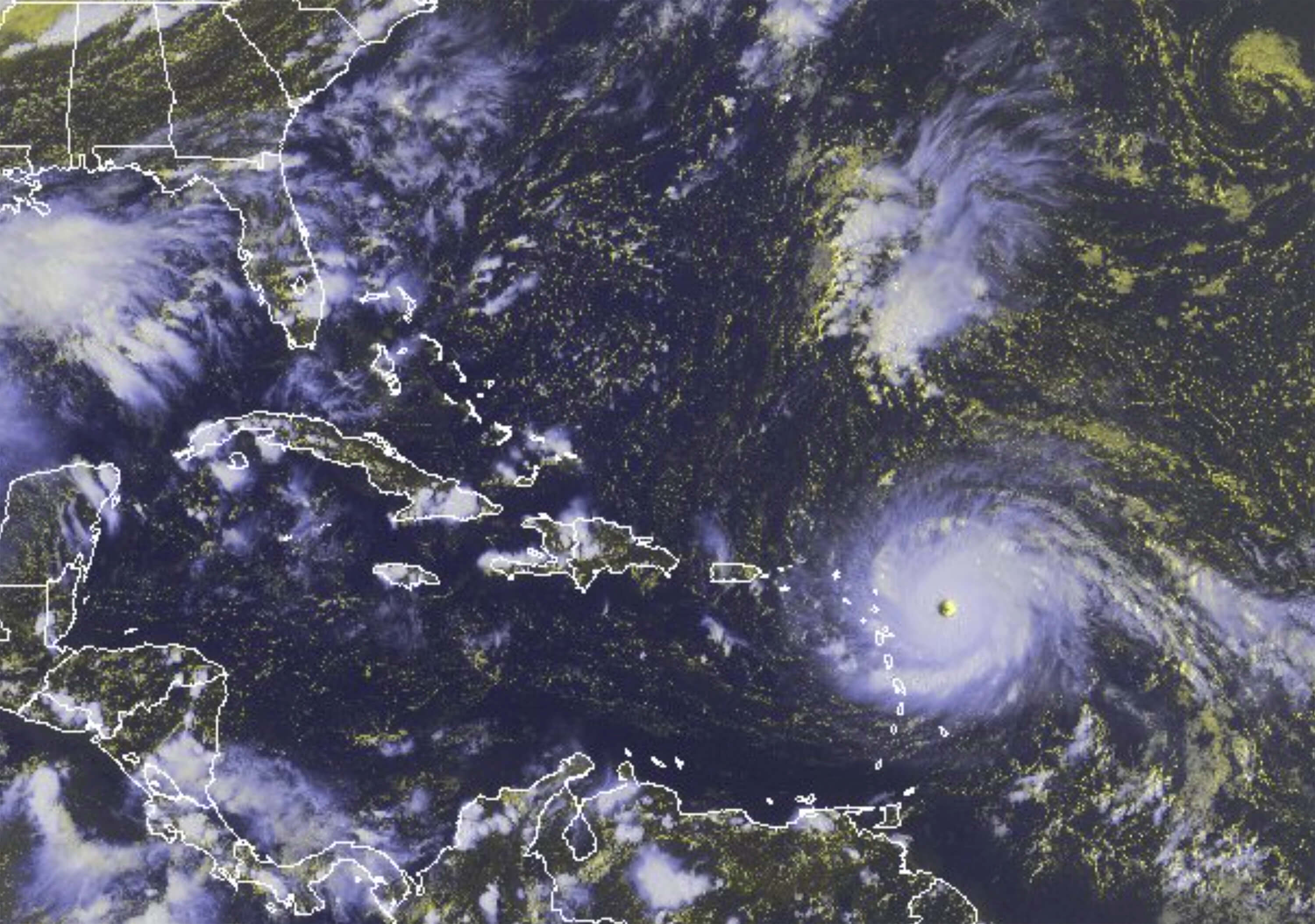 Imagen satelital del huracán Irma sobre el Caribe