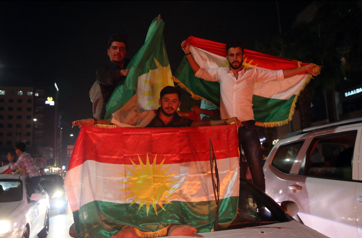 Kurdos celebran en las calles luego del referendo independentista del Kurdistán iraquí