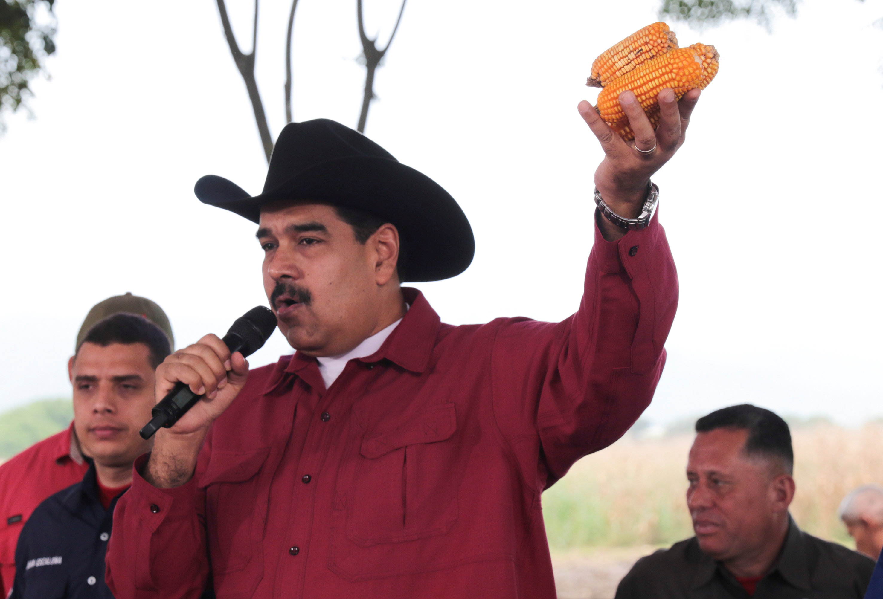 Maduro asegura que Trump y Rajoy quieren desestabilizar Venezuela