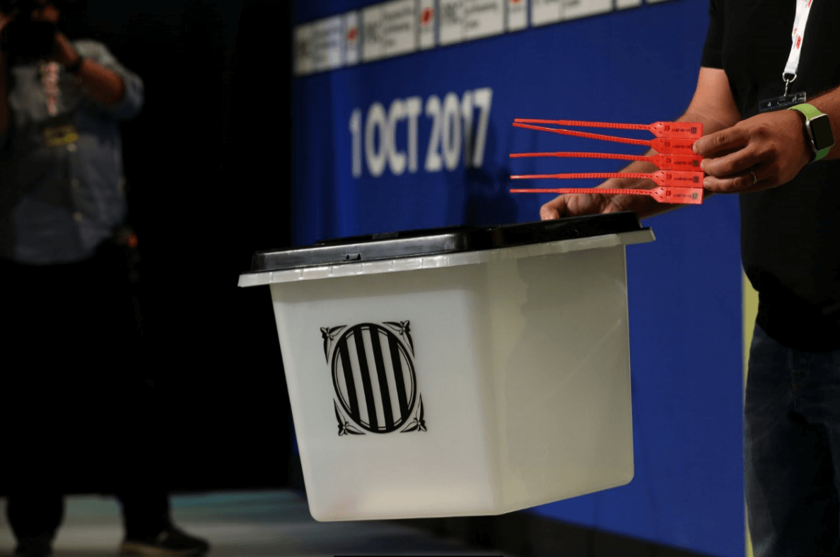 Modelo de urna presentedo por el gobierno de Cataluña