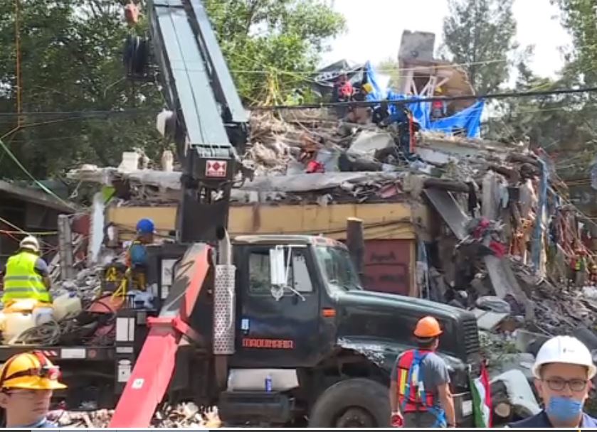 Familias son evacuadas del multifamiliar de Tlalpan tras sismo del 19 septiembre