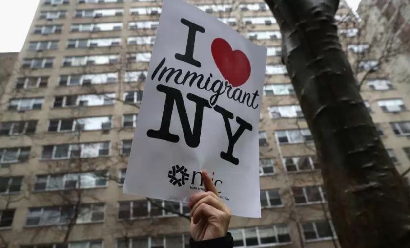 Nueva York, ciudad santuario que desafía a Trump a favor de indocumentados