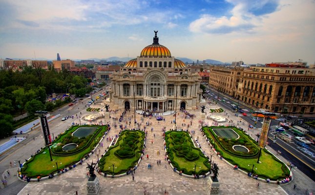 Panorámica de la Ciudad de México con la fachada de Bellas Artes