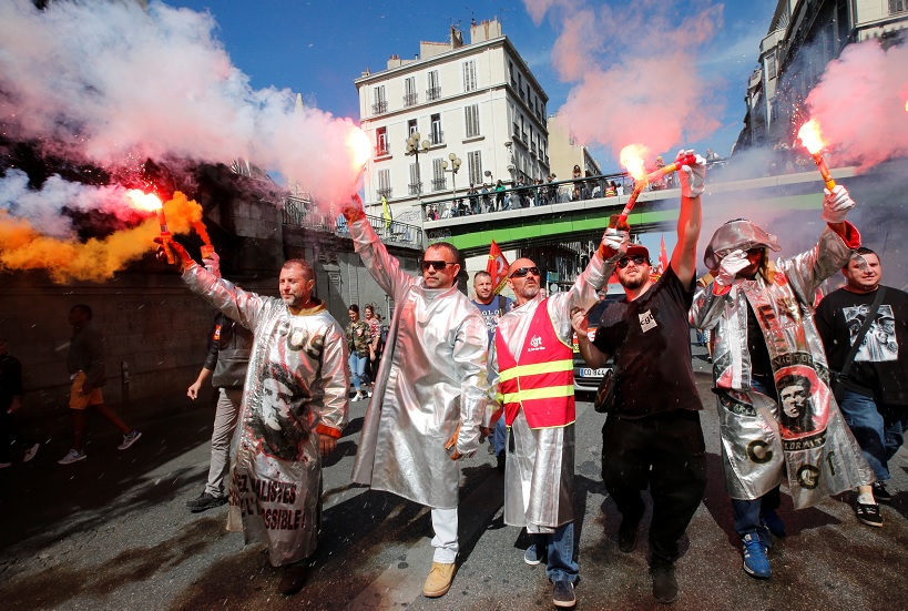 Huelga nacional y protestas contra las reformas laborales en Francia