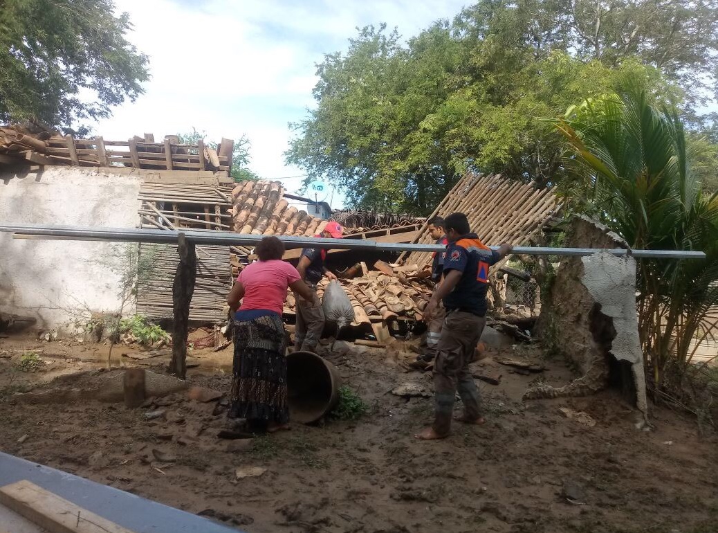 Suman 4 mil viviendas afectadas por Max en Guerrero