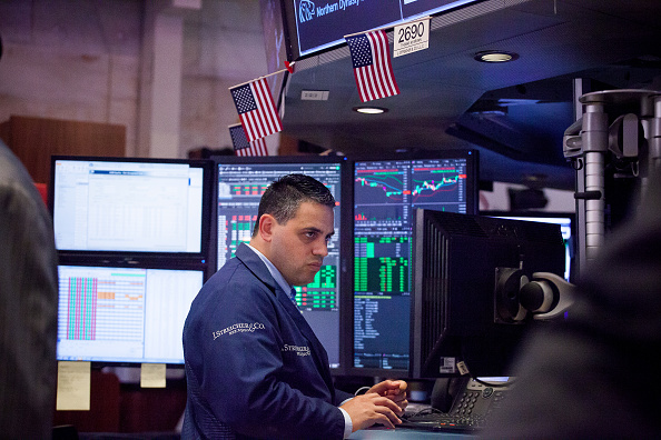 Wall Street abre con ligeras alzas